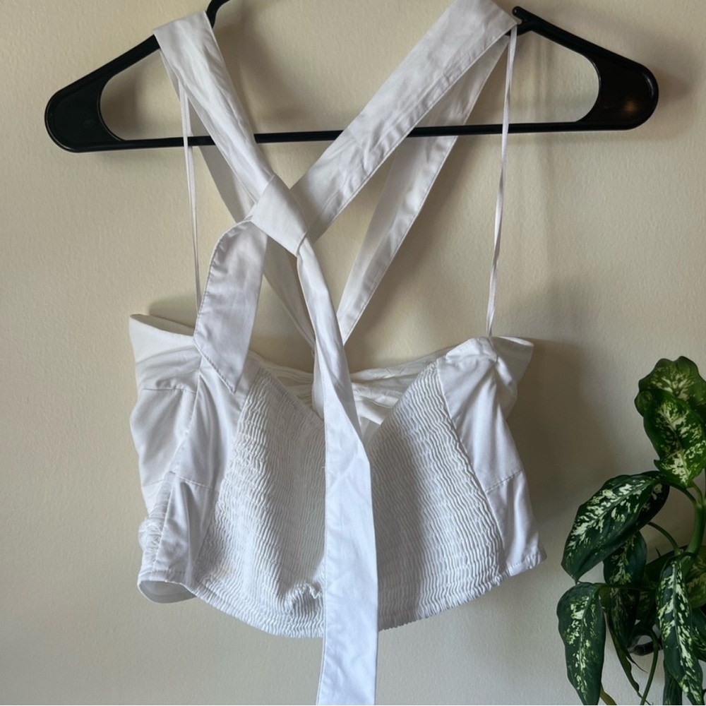 💛 Bundle for $20- Abercrombie & Fitch White Ruched Tie Front Tank Top - Picture 3 of 5